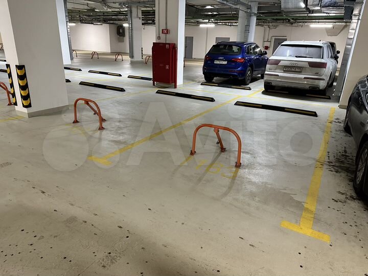 Машиноместо, 16 м²