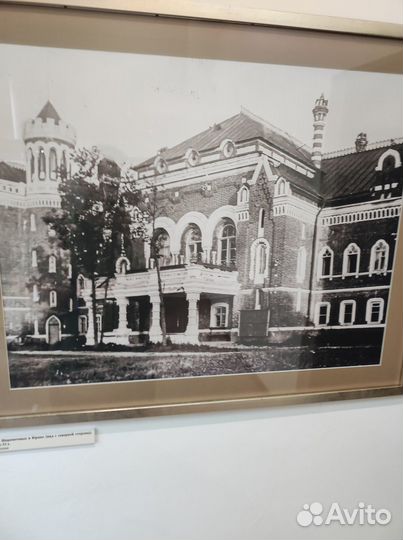 Продам билет в театр ленком