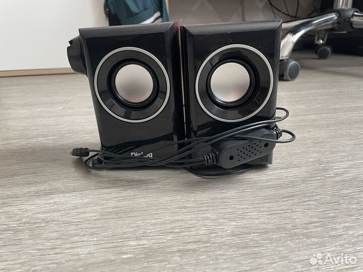 Активные акустические колонки бу
