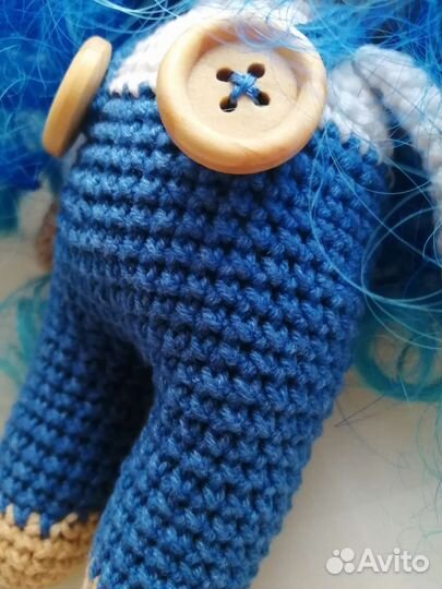 Кукла вязаная