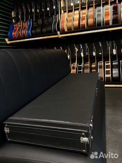 Кейс для бас гитары (Новый)