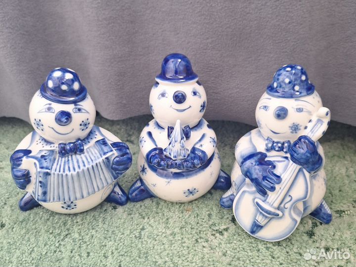 Снеговики гжель