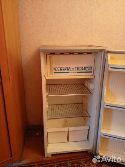 Холодильник на запчасти маленький бу