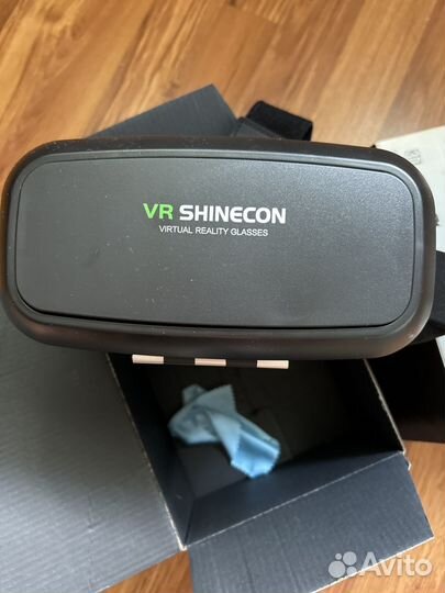Очки виртуальной реальности для телефона
