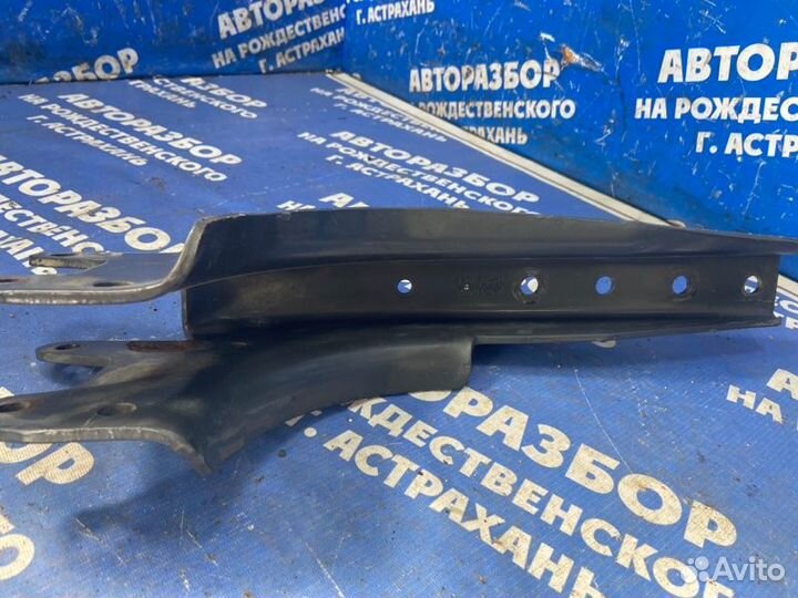 Кронштейн кабины. Scania P094Cb6X4Hz260