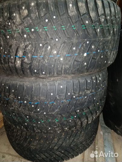 Zmax X-Spider 275/45 R21 и 315/40 R21