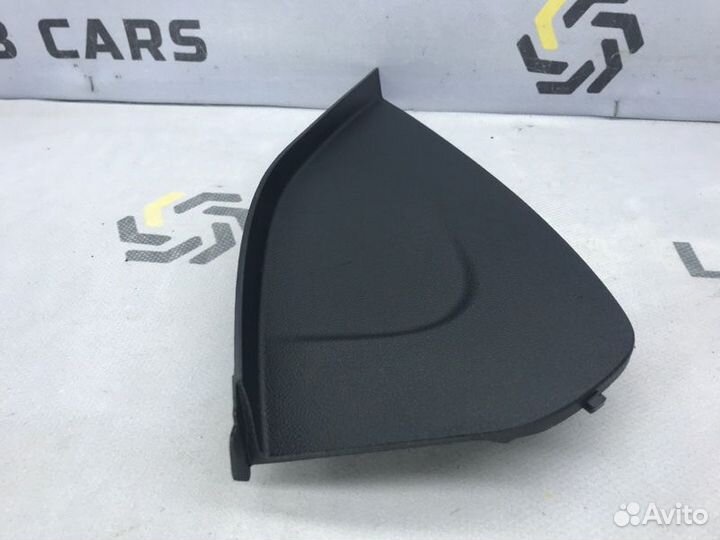 Накладка на торпедо правая Bmw 5 G30