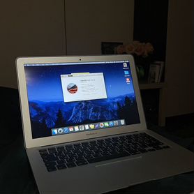 Apple macbook air A1466 128 г