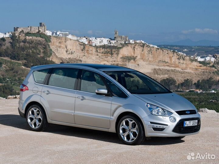 Лобовое стекло на Ford S-Max