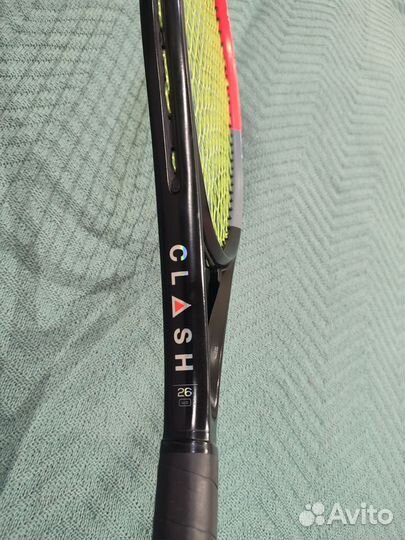 Детская теннисная ракетка Wilson Clash 26