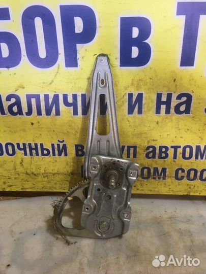 Стеклоподъемник задний левый Toyota Yaris