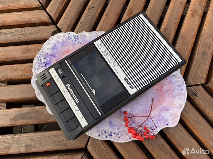 Магнитофон Panasonic RQ-2104