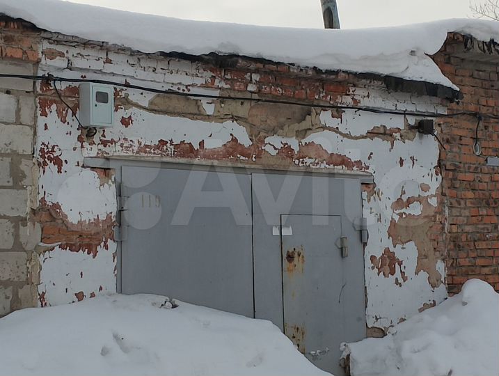 Гараж, > 30 м²