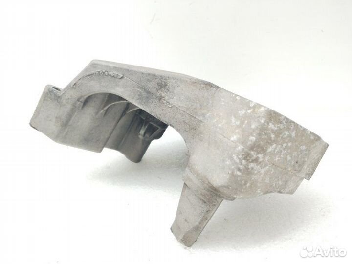 Кронштейн двигателя правый Volkswagen Golf 5 2.0