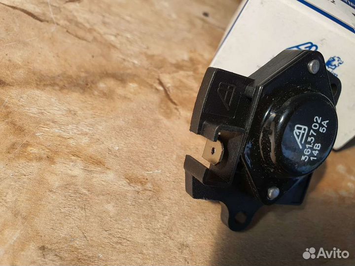 Щетки Генератора Ваз 2109 2107 2106 Нива