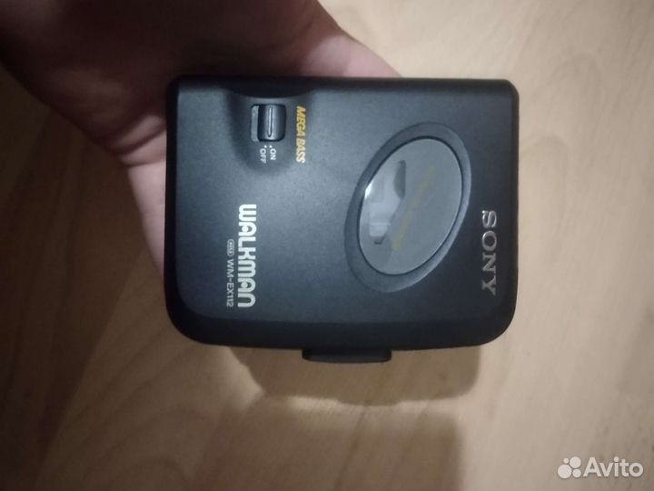 Кассетный плеер sony walkman WM-EX112