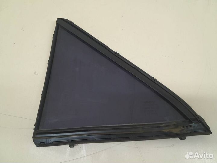 Стекло двери задней правой форточка Toyota Camry V