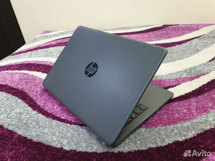 Ноутбук hp IPS full HD Intel Core i5