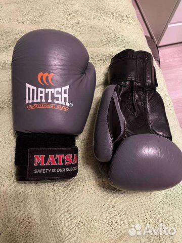 Боксерские перчатки 10 oz