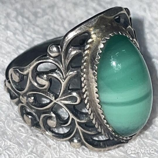 Кольцо с изумрудным камнем СССР (сзр)