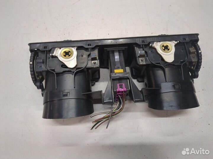 Дефлектор обдува салона Skoda Octavia Tour, 2003