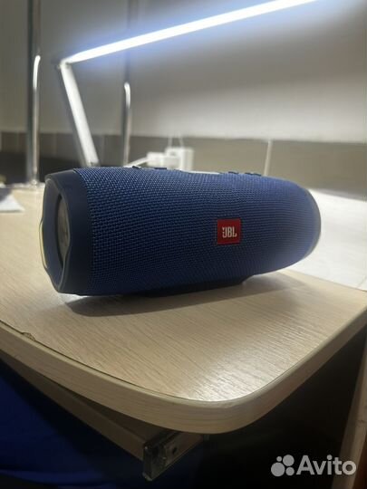 Колонка jbl charge 3