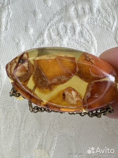 Брошь янтарь СССР