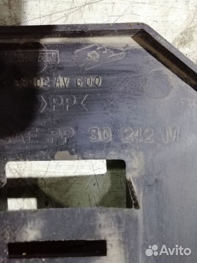 Накладка передней панели Nissan Primera P12