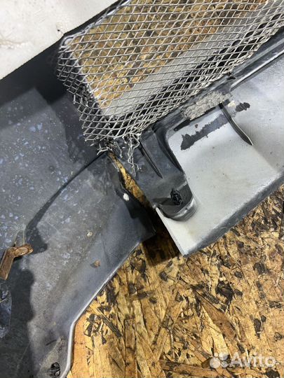 Бампер передний орига Мицубиси Аутлендер CU 1