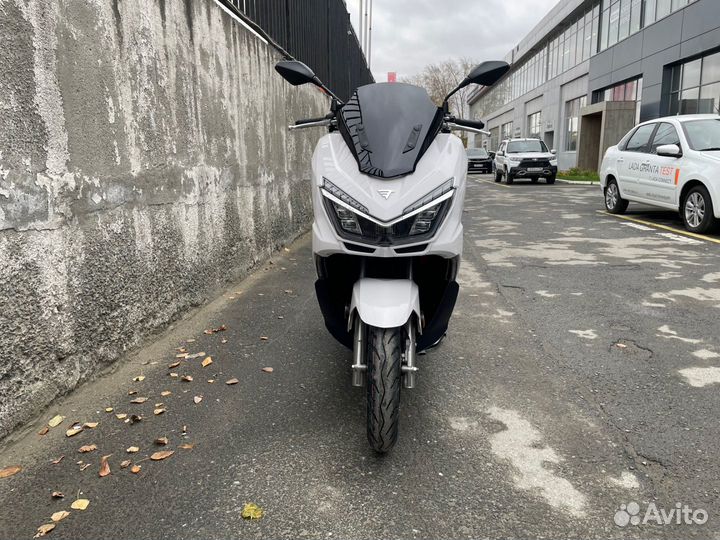 Скутер Vento PCX VMC (white)