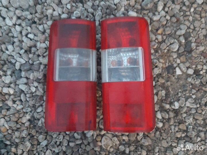 Фонарь Форд Коннект 2002-2013 год оригинал