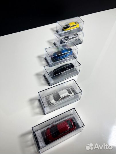 Модель Honda Civic Type R (1:64)