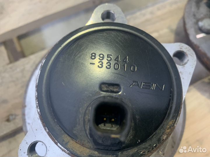 Ступица задняя toyota camry v55