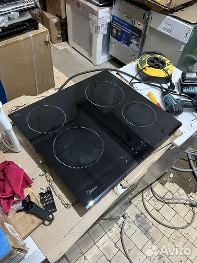 Индукционная Варочная панель Midea