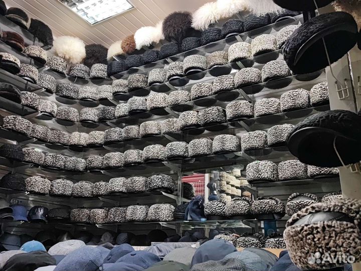 Каракулевая шапка