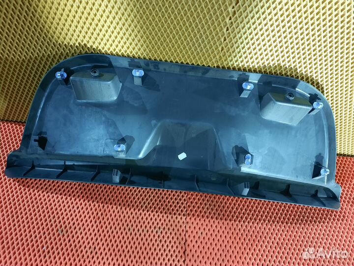 Обшивка крышки багажника Opel Corsa D