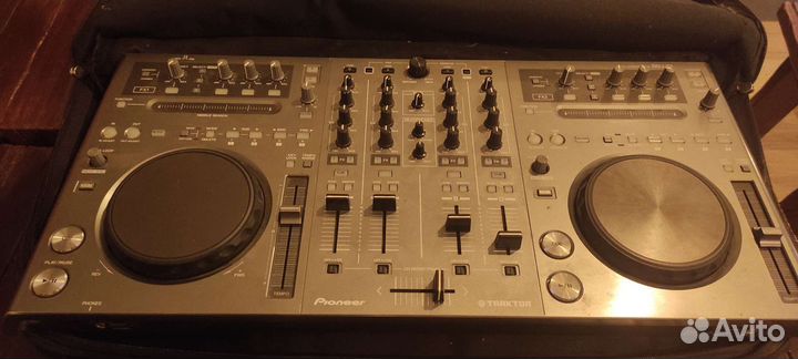 DJ-контроллер Pioneer DDJ-T1