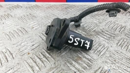 Расходомер воздуха дизельный toyota avensis T25 (5