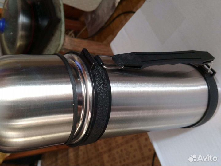 Термос 1,2 литра новый