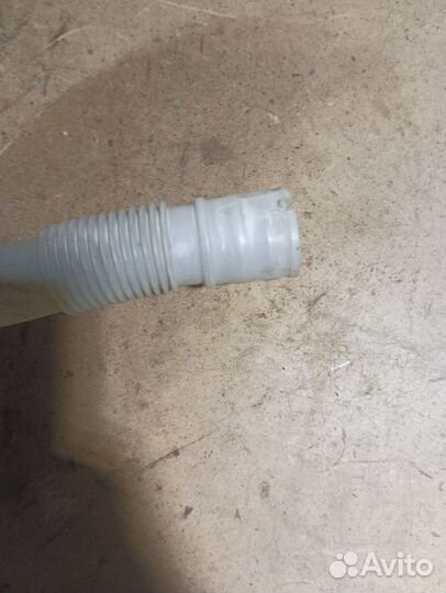 Горловина бачка омывателя Фольцваген Гольф 6