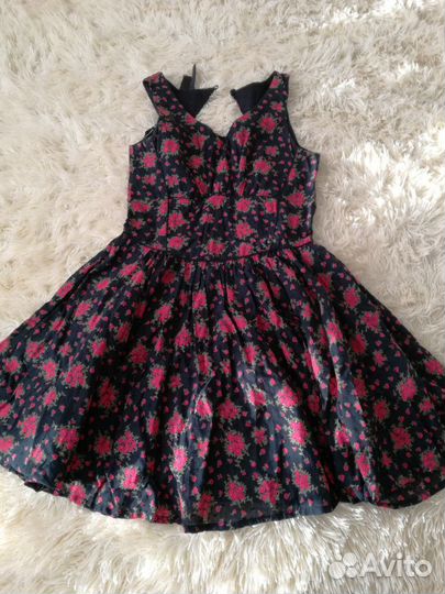 Летнее платье с открытой спиной mango