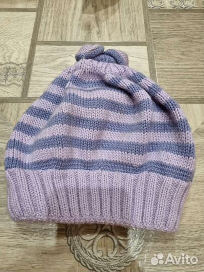 Продам шапки зимние на девочку