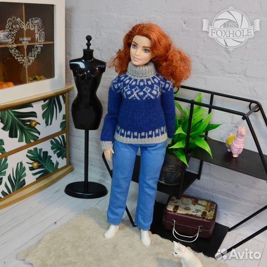 Свитер для Барби