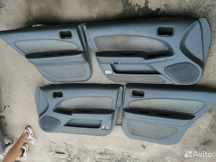 Обшивки дверей (карты) для Nissan Maxima (A32)