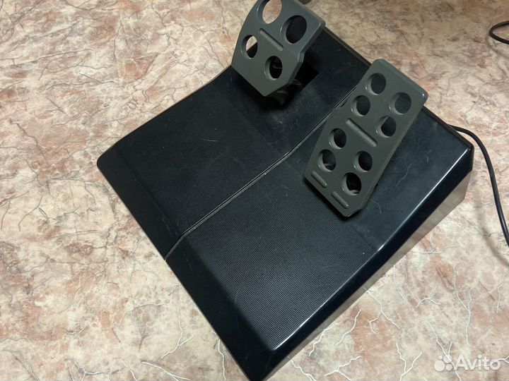 Руль с педалями Logitech wingman formula force gp