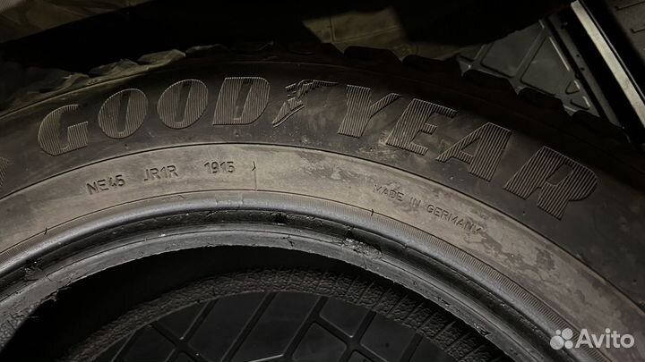 Goodyear Ultragrip Ice Arctic 235/60 R18
