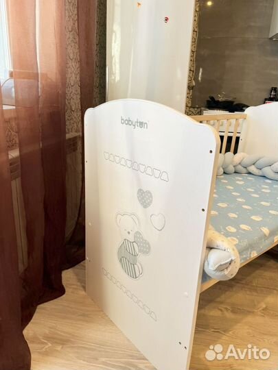 Детская кроватка