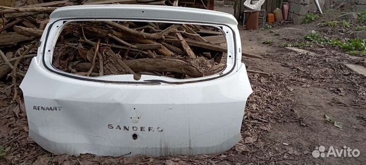Задняя дверь, от Рено Сандеро