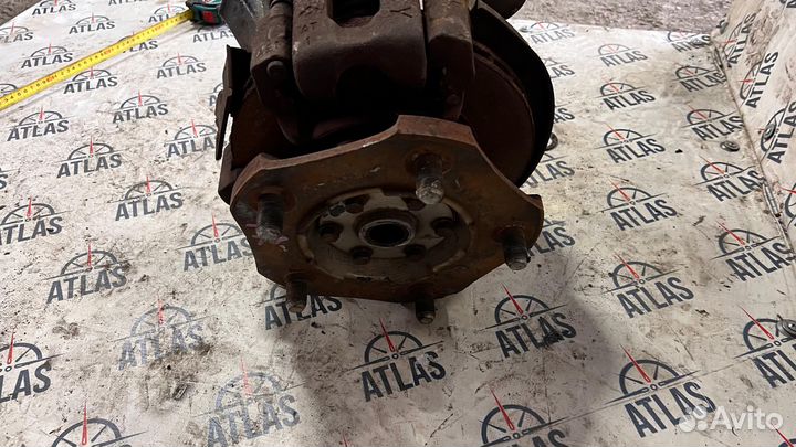 Ступица перед Mitsubishi Canter FG50BD 4M51 4WD