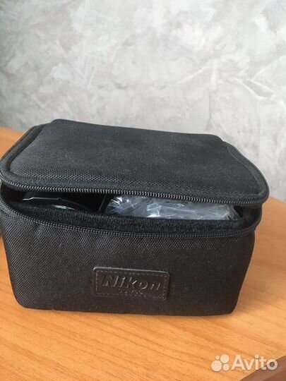 Фотовспышка Nikon Speedlight SB-700